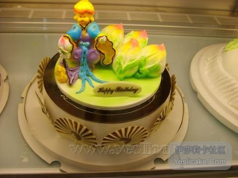 (2)2008上海展厂商卡通蛋糕展示
