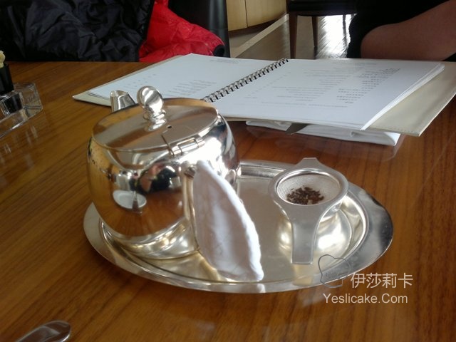 最新北京柏悦酒店！63层大堂酒廊下午茶！《1》398元+15%服务费