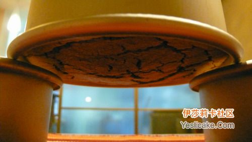 基本冷了后表面是不会下陷的很厉害的 基本冷了后表面是不会下陷的很厉害的