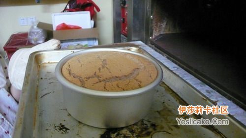 出炉了。 出炉了。