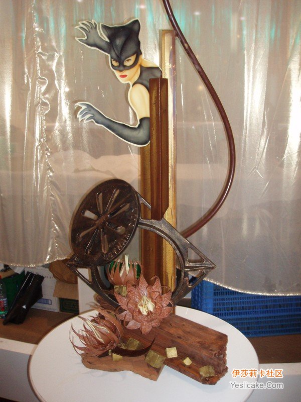 show pieces  art